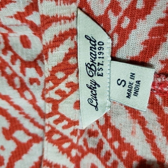 Lucky Brand | S reddish orange and white top tuxedo hem - Picture 7 of 10